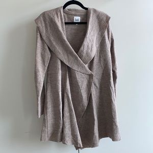 Luii Tan Wool Duster